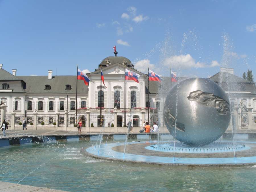 Prezidentsky palac Bratislava - Foto by Charlie, Flickr.com
